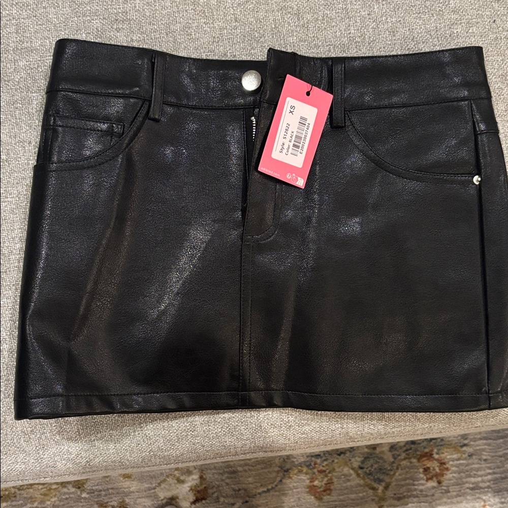 Edikted Shiny Black Mini Skirt